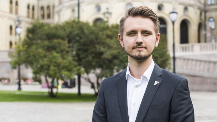 Freddy Øvstegård, mediepolitisk talsmann i SV. Freddy Øvstegård, mediepolitisk talsmann i SV.