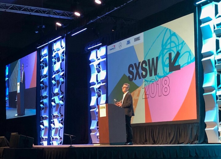 Podkast-skaperen Ira Glass under SXSW i Texas i 2018.