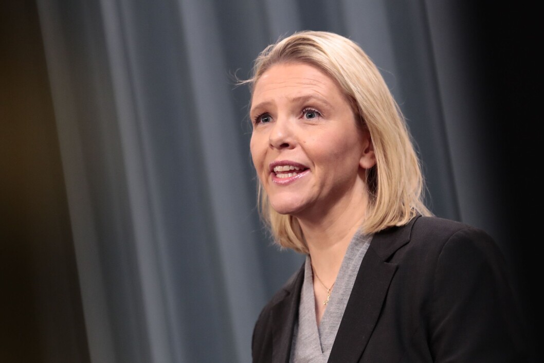 Tidligere justisminister Sylvi Listhaug (Frp) på pressekonferansen tirsdag 20. mars, hvor hun varslet sin avgang. Tidligere justisminister Sylvi Listhaug (Frp) på pressekonferansen tirsdag 20. mars, hvor hun varslet sin avgang.