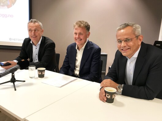 I fjor høst ble det klart at Egmont og Amedia delte Nettavisen seg i mellom. Egmont-sjef Espen Asheim (t.h.) fikk med seg Blogg.no, Side2 og Side3. I fjor høst ble det klart at Egmont og Amedia delte Nettavisen seg i mellom. Egmont-sjef Espen Asheim (t.h.) fikk med seg Blogg.no, Side2 og Side3.