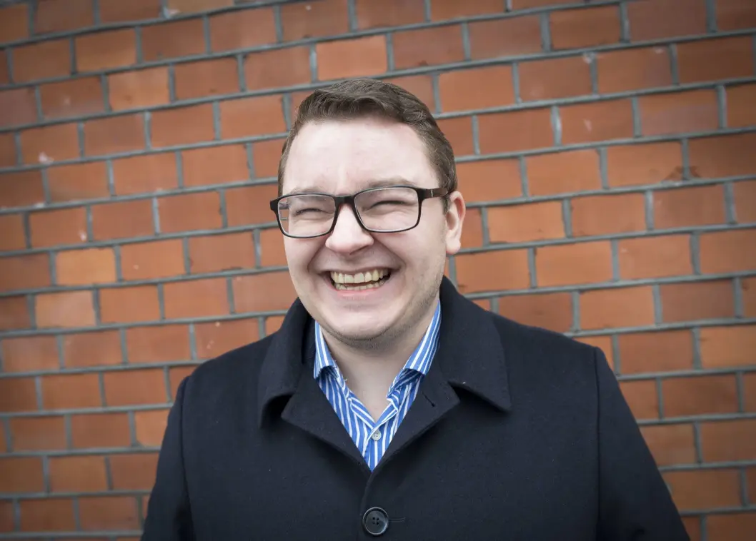 Espen Teigen har ikke mistet humøret etter at han mistet jobben som politisk rådgiver for Sylvi Listhaug, som trakk seg tidligere denne uka som justisminister. Espen Teigen har ikke mistet humøret etter at han mistet jobben som politisk rådgiver for Sylvi Listhaug, som trakk seg tidligere denne uka som justisminister.