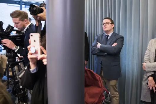 Teigen under pressekonferansen da Listhaug trakk seg. Teigen under pressekonferansen da Listhaug trakk seg.