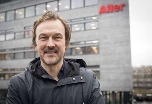 Ansvarleg redaktør og administrerande direktør Jan Thoresen i SOL.no – her utanfor Aller Media sine lokale på Hasle i Oslo. Ansvarleg redaktør og administrerande direktør Jan Thoresen i SOL.no – her utanfor Aller Media sine lokale på Hasle i Oslo.