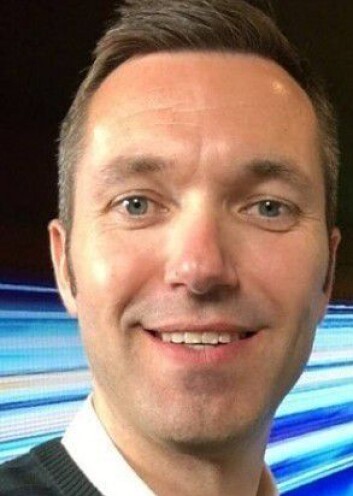 Fagredaktør Marius Tetlie i NRK Nyheter. Fagredaktør Marius Tetlie i NRK Nyheter.