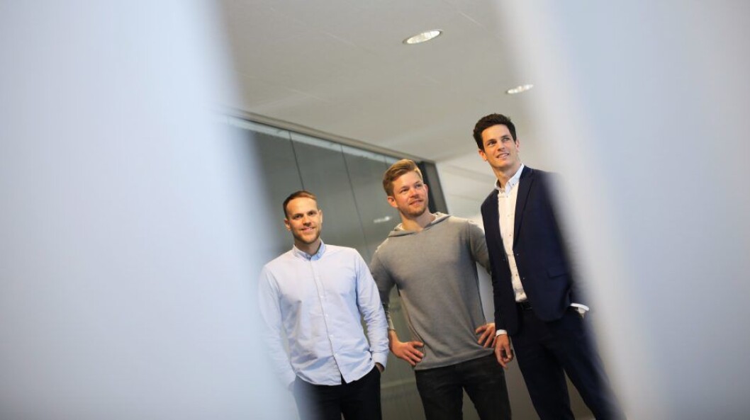 NETTBIL: (fra venstre) Anders Espelund (gründer og daglig leder i Nettbil), Eirik Thorsen (medgründer i Nettbil) og Antoine Thebault (Direktør forretningsutvikling i Aller Media). NETTBIL: (fra venstre) Anders Espelund (gründer og daglig leder i Nettbil), Eirik Thorsen (medgründer i Nettbil) og Antoine Thebault (Direktør forretningsutvikling i Aller Media).