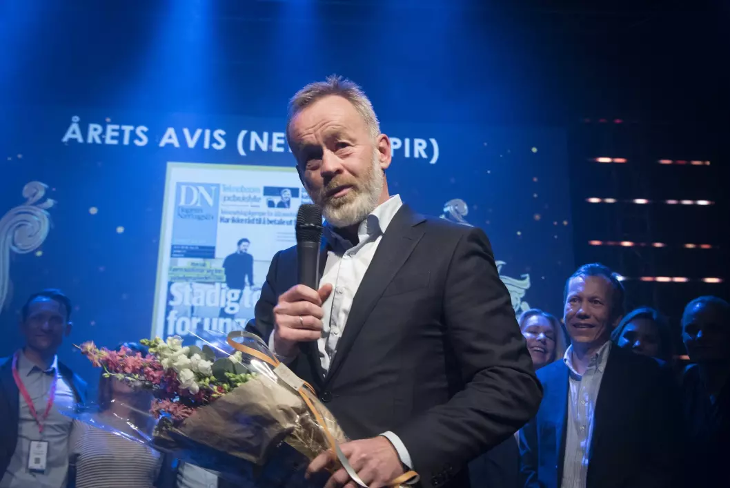 DN-redaktør Amund Djuve og resten av redaksjonen tok i mot prisen i Bergen onsdag kveld.