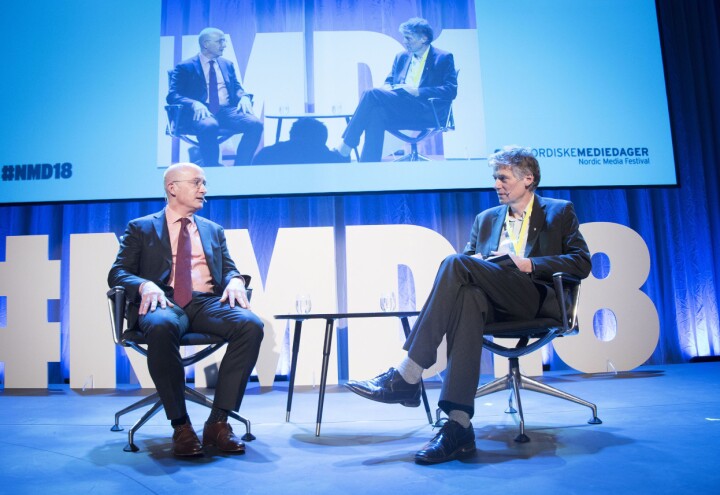 Cameron Barr er redaktør for nyheter og reportasjer i Washington Post. Her i samtaler med VG-kommentator Anders Giæver. Cameron Barr er redaktør for nyheter og reportasjer i Washington Post. Her i samtaler med VG-kommentator Anders Giæver.