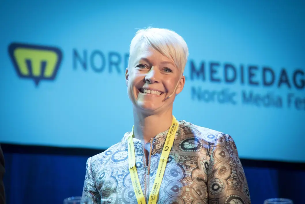 Dorthe Bjerregaard-Knudsen er konserndirektør for PJ/Politikens Hus, en av Danmarks ledende medievirksomheter innenfor trykte, digitale og mobile utgivelser. JP/Politikens Hus publiserer tre av Danmarks største ledende aviser: Ekstra Bladet, Jyllands-Posten og Politiken Dorthe Bjerregaard-Knudsen er konserndirektør for PJ/Politikens Hus, en av Danmarks ledende medievirksomheter innenfor trykte, digitale og mobile utgivelser. JP/Politikens Hus publiserer tre av Danmarks største ledende aviser: Ekstra Bladet, Jyllands-Posten og Politiken