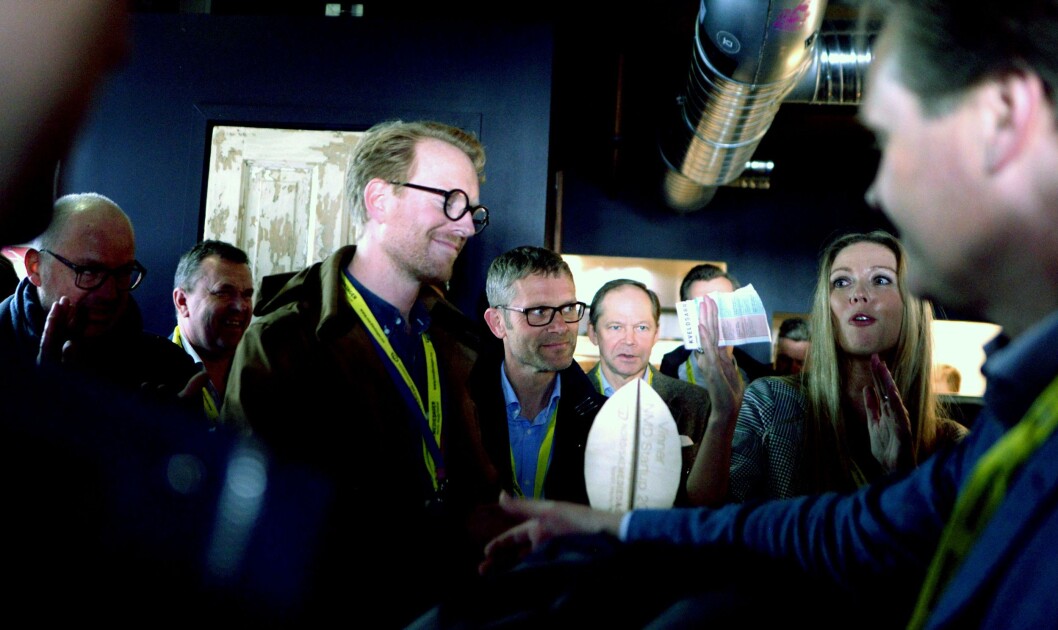 Erlend Hausken fikk prisen på pizzabaren Hoggorm i Bergen, rett overfor Grieghallen. Erlend Hausken fikk prisen på pizzabaren Hoggorm i Bergen, rett overfor Grieghallen.