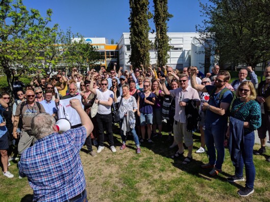 Det er fra da NRK Trøndelags NJ-medlemmer gikk ut i streik. Det er fra da NRK Trøndelags NJ-medlemmer gikk ut i streik.