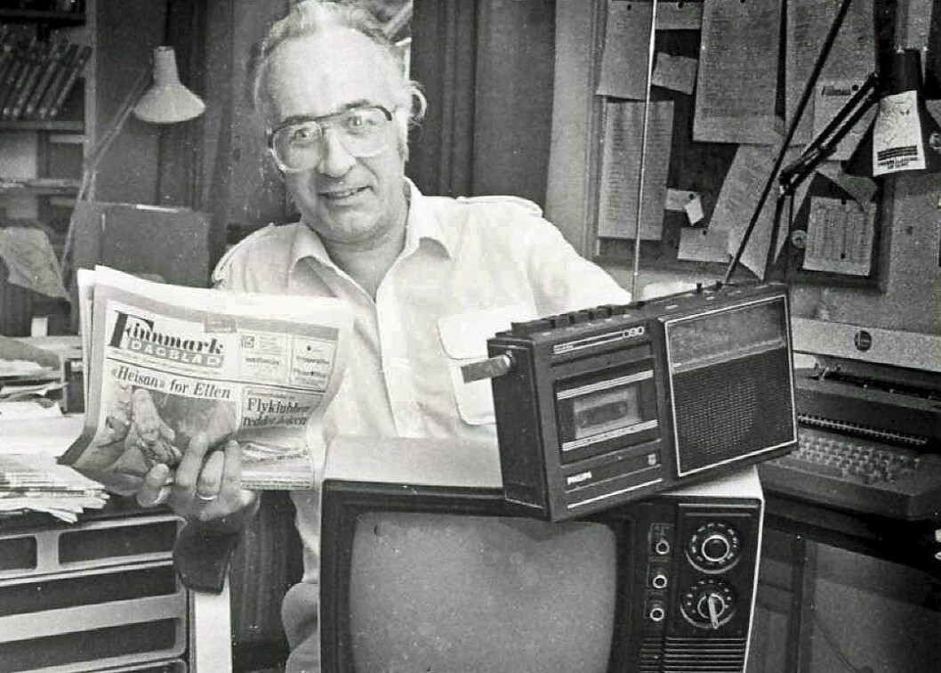 FLERMEDIAL: Journalist Ole Magnus Rapp tok dette bildet i 1986. Da var Reidar redaktør i FD og en dedikert avismann. Han avsluttet imidlertid sin mediekarriere som reporter i NRK i Troms og Finnmark. Slik fikk han jobbet også jobbet med både radio og fjernsyn. FLERMEDIAL: Journalist Ole Magnus Rapp tok dette bildet i 1986. Da var Reidar redaktør i FD og en dedikert avismann. Han avsluttet imidlertid sin mediekarriere som reporter i NRK i Troms og Finnmark. Slik fikk han jobbet også jobbet med både radio og fjernsyn.