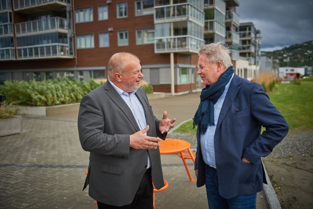 Bjarne Håkon Hanssen, partner i Kruse Larsen AS, inngår samarbeidsavtale med Arve Løberg og AL Konsult i Steinkjer. Bjarne Håkon Hanssen, partner i Kruse Larsen AS, inngår samarbeidsavtale med Arve Løberg og AL Konsult i Steinkjer.