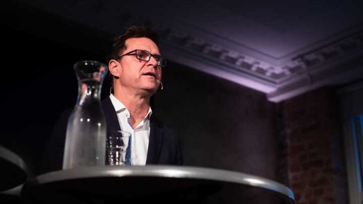 Espen Egil Hansen under hans innledning til debatten på Mesh.