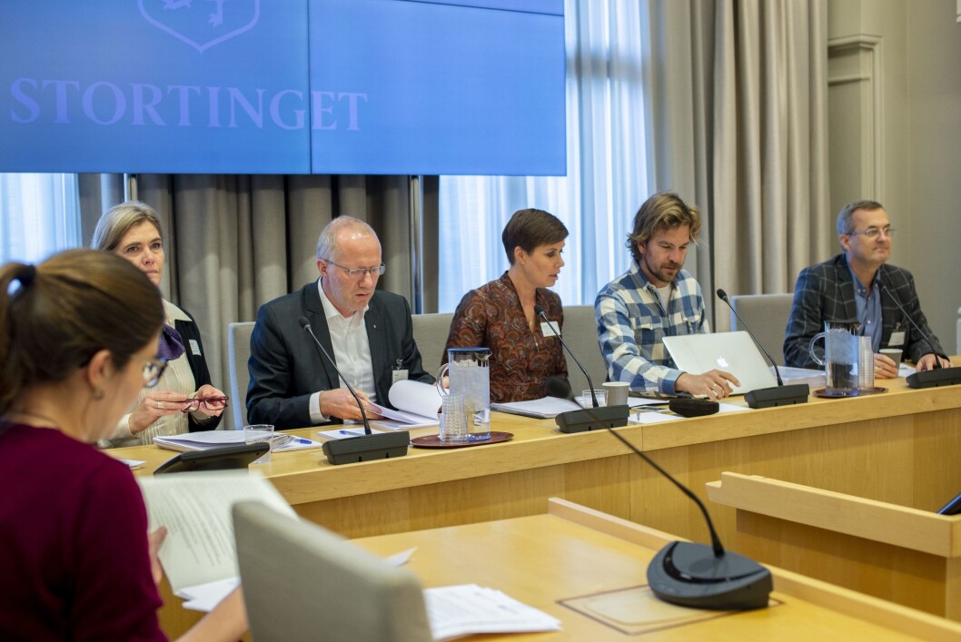 Presseorganisasjonene på høring i stortingets finanskomité. Presseorganisasjonene på høring i stortingets finanskomité.