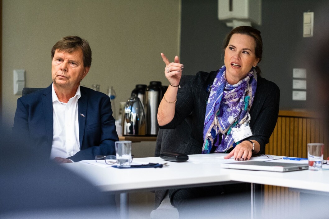 Svein Larsen og Hilde Apneseth i Radio Metro. Svein Larsen og Hilde Apneseth i Radio Metro.