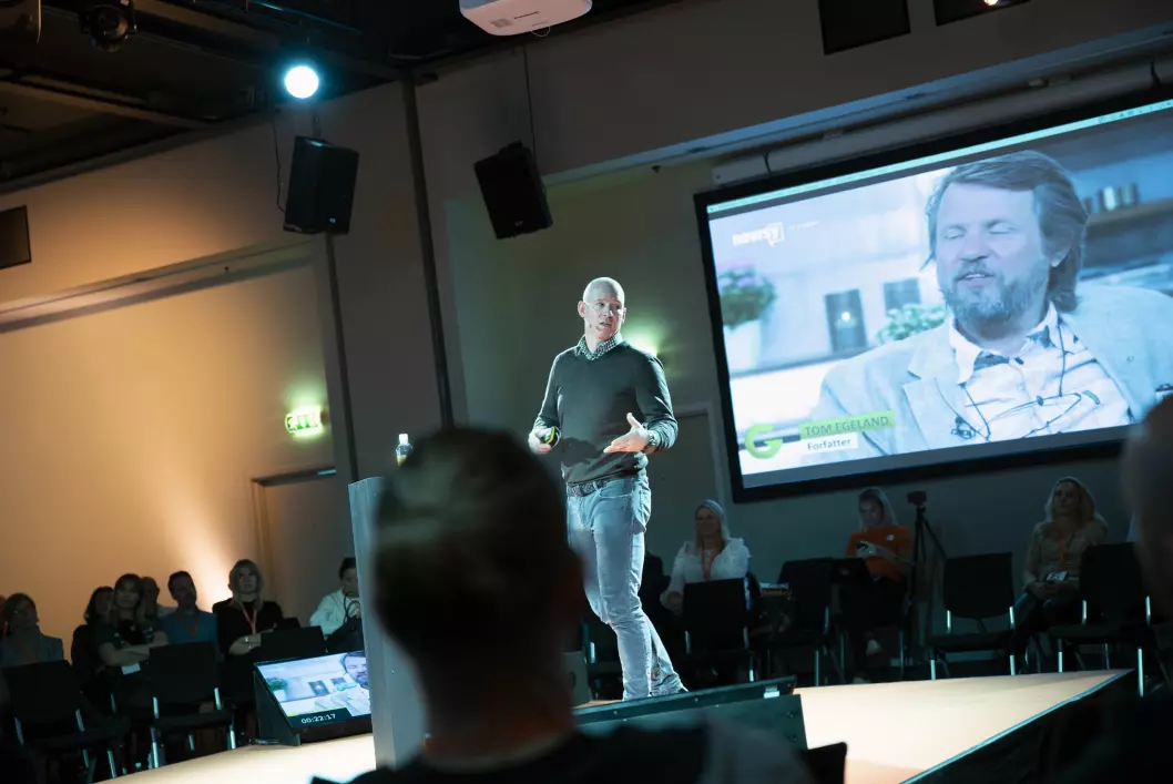 Facebook Norge-sjef Rune Paulseth på scenen under Mediekonferansen