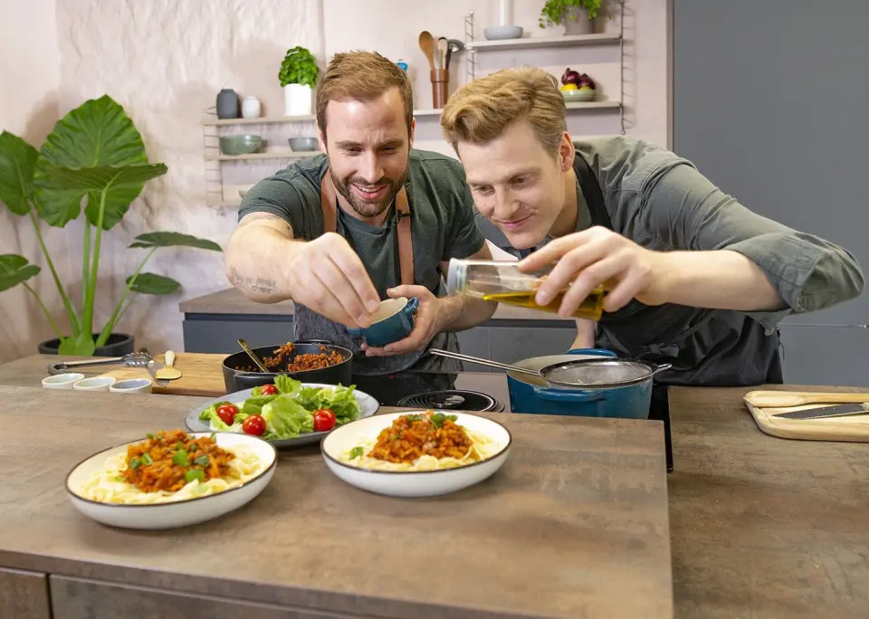 Veggisprogrammet til Matkanalen har hatt en pangstart på Snapchat Show, ifølge gründer Øivind Lindøe. Veggisprogrammet til Matkanalen har hatt en pangstart på Snapchat Show, ifølge gründer Øivind Lindøe.