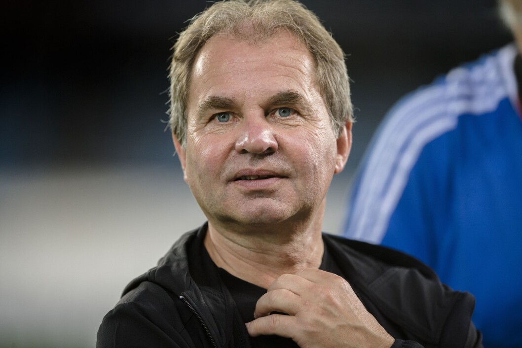 Organisasjons- og kommunikasjonsleiar i Rosenborg, Trond Alstad. Organisasjons- og kommunikasjonsleiar i Rosenborg, Trond Alstad.