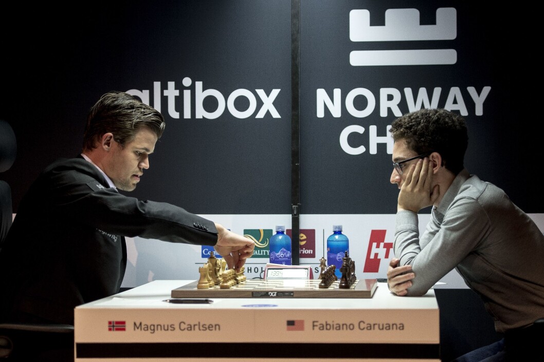 Magnus Carlsen møter Fabiano Caruana under Norway Chess i Stavanger 2018.Foto: Carina Johansen / NTB Scanpix Magnus Carlsen møter Fabiano Caruana under Norway Chess i Stavanger 2018.Foto: Carina Johansen / NTB Scanpix