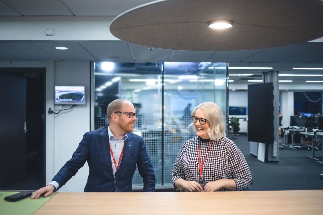 VG-redaktør Gard Steiro og journalist Synnøve Åsebø. VG-redaktør Gard Steiro og journalist Synnøve Åsebø.