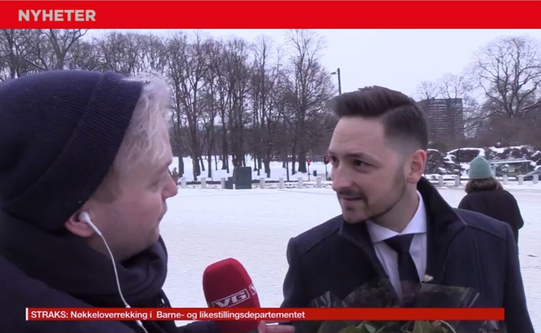 VG-reporter Espen Breivik i intervju med komiker som lèt som han er Dag Inge Ulstein (KrF). VG-reporter Espen Breivik i intervju med komiker som lèt som han er Dag Inge Ulstein (KrF).