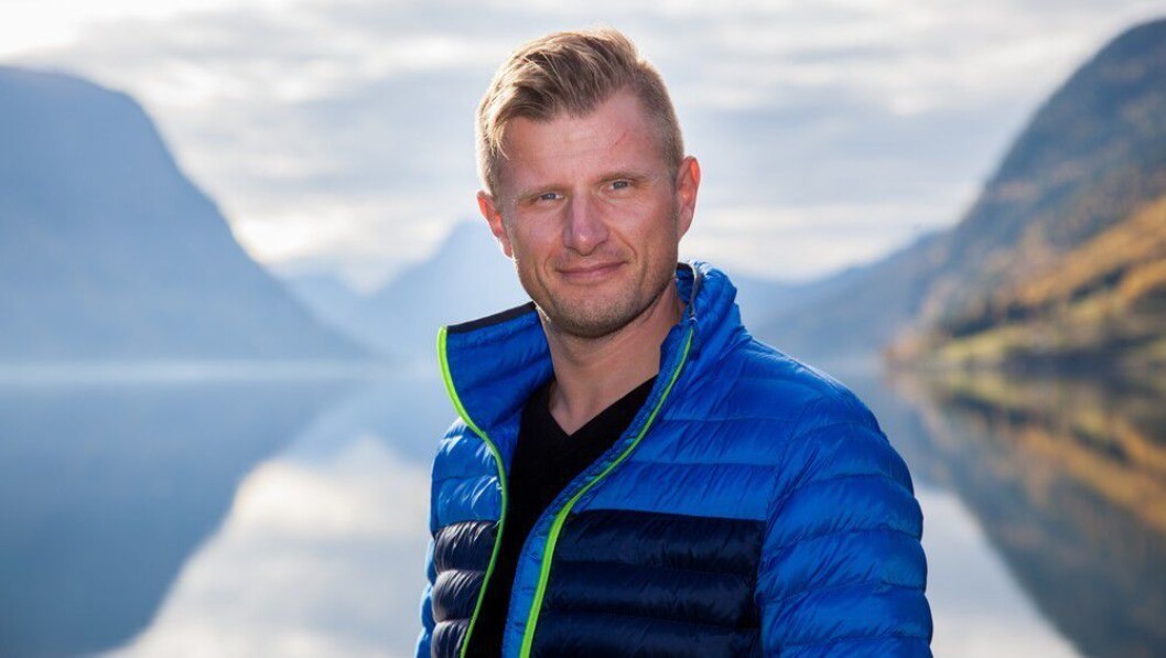 Arve Uglum - fra da han tok over som programleder i Der ingen skulle tru at nokon kunne bu. Arve Uglum - fra da han tok over som programleder i Der ingen skulle tru at nokon kunne bu.
