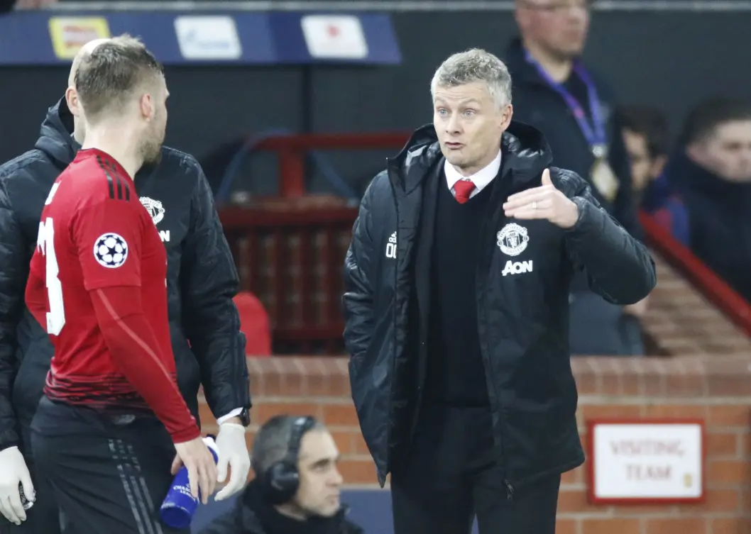Manchester United-manager Ole Gunnar Solskjær på sidelinjen under 1/8-dels finalen mot PSG i Mesterligaen på Old Trafford. Manchester United-manager Ole Gunnar Solskjær på sidelinjen under 1/8-dels finalen mot PSG i Mesterligaen på Old Trafford.