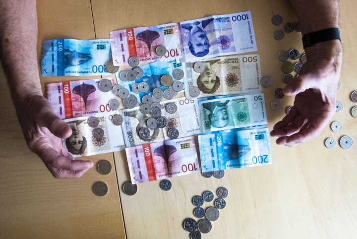 Norske mediebyråer formidlet reklame for 1,53 milliarder NOK i årets to første måneder. Det er en nedgang på 12,1 prosent sammenlignet med samme periode i fjor da det ble omsatt reklame via mediebyråene for 1,73 milliarder NOK. Det viser Mediebyråforeningens Mediebarometeret.