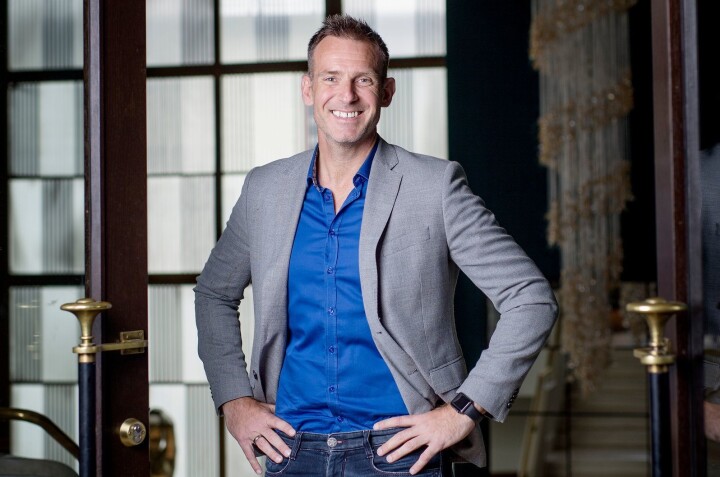 Carsten Skjelbreid leder VM-sendingene i 75 land