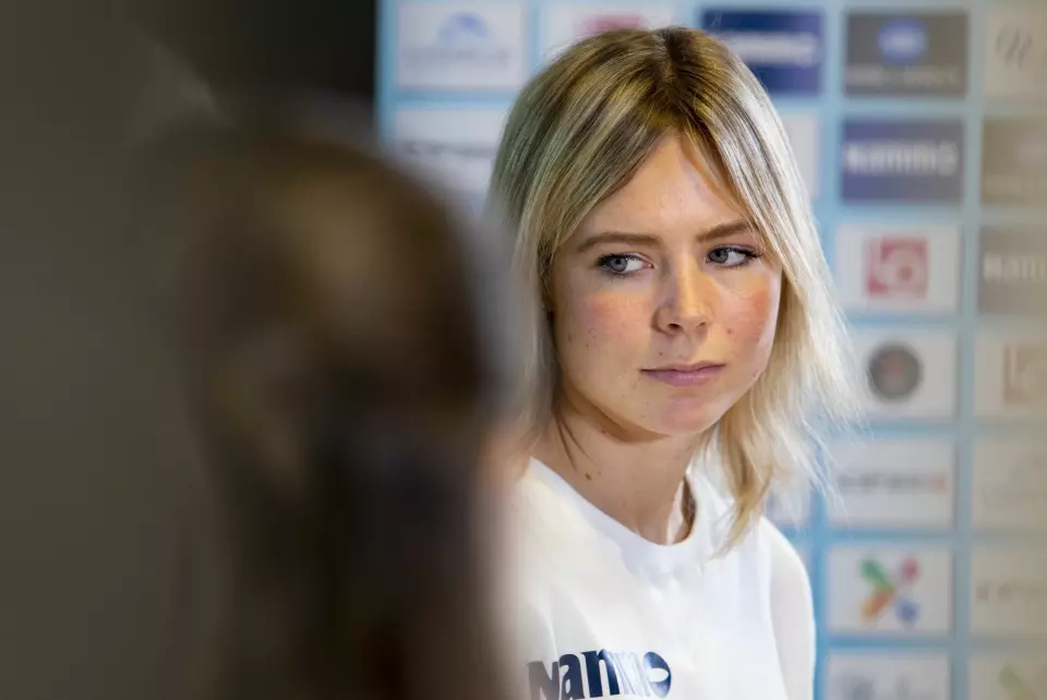 OL-mester i hopp Maren Lundby mener sponsorer og medier må komme på banen og vise at det er alvor bak ordene om likestilling.