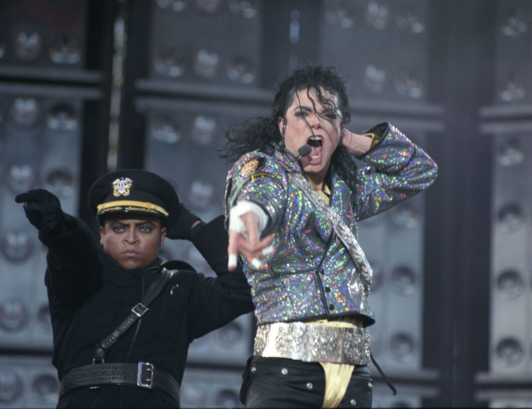 Oslo, 1992: Konsert med Michael Jackson på Valle Hovin. Michael Jackson på scenen under konserten Oslo, 1992: Konsert med Michael Jackson på Valle Hovin. Michael Jackson på scenen under konserten