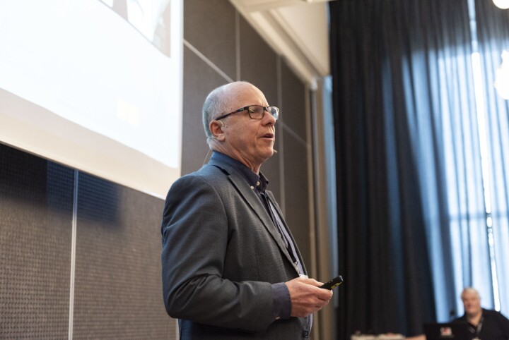 Nils Hanson, redaktør for Uppdrag Gransking på SVT. Her under sitt foredrag på SKUP-konferansen 2019.