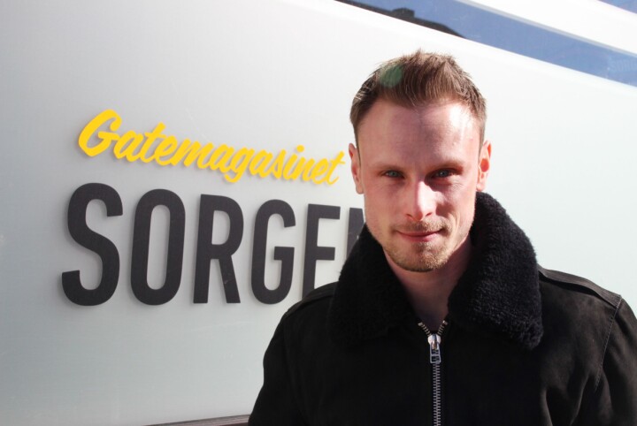 Thomas Tangen (29) er ansatt som journalist i Gatemagasinet Sorgenfri. Tangen kommer fra stilling som journalist i lokalavisa Norddalen.