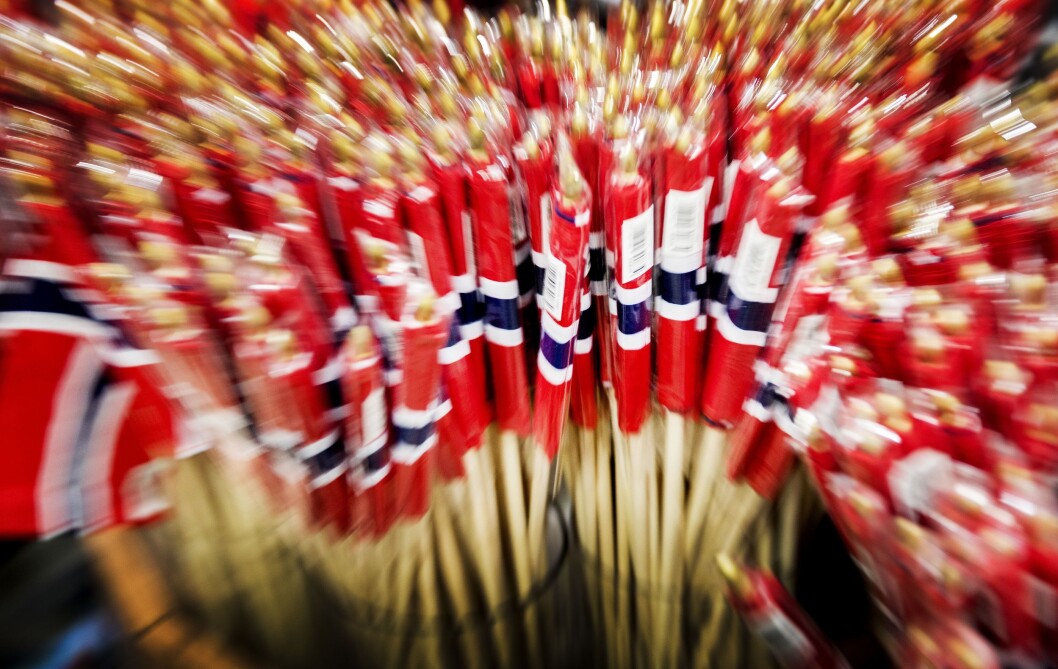 Annonsører og byråer gjør sitt ytterste for å gjøre folk drittlei høytider en måned før dagen. 17. mai er intet unntak. Annonsører og byråer gjør sitt ytterste for å gjøre folk drittlei høytider en måned før dagen. 17. mai er intet unntak.