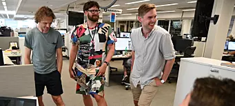 Kan journalister bruke shorts på jobb - ja eller nei? I Aftenposten er det full uenighet