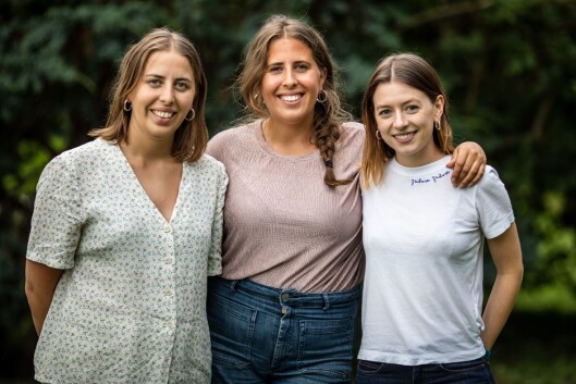 Nudes produseres av NRK i samarbeid med produksjonsselskapet Barbosa Film. Fra venstre: Liv Joelle Barbosa Blad, Nina Maria Barbosa Blad og Erika Calmeyer. Nudes produseres av NRK i samarbeid med produksjonsselskapet Barbosa Film. Fra venstre: Liv Joelle Barbosa Blad, Nina Maria Barbosa Blad og Erika Calmeyer.