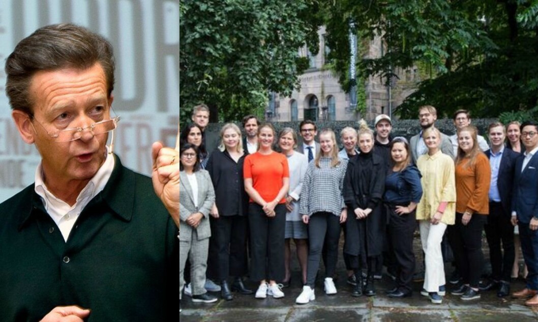 Hans Geelmuyden til venstre. Til høyer –fra venstre: Isabel Drewert, Demet Assali, Rasmus Winther, Henny Markgren, Bernd Schmitz, Julie Balfour, Anni Vejstrup, Chris Jørgen K. Rødland, Carlene Digerud, Lisa J. Canneaux, Camilla Torp Iki, Stian Taknes Eriksen, Kieu Thanh Thi Do, Olve Wold, Ingvild Selliaas, Calle Ljungström, Mariell Rosøy Wathne, Andreas Brandt, Hilde Steinfeld, Martin Langaas, Knut-Ole Mathisen. Hans Geelmuyden til venstre. Til høyer –fra venstre: Isabel Drewert, Demet Assali, Rasmus Winther, Henny Markgren, Bernd Schmitz, Julie Balfour, Anni Vejstrup, Chris Jørgen K. Rødland, Carlene Digerud, Lisa J. Canneaux, Camilla Torp Iki, Stian Taknes Eriksen, Kieu Thanh Thi Do, Olve Wold, Ingvild Selliaas, Calle Ljungström, Mariell Rosøy Wathne, Andreas Brandt, Hilde Steinfeld, Martin Langaas, Knut-Ole Mathisen.