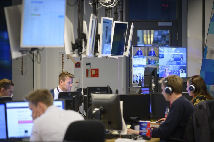 NRK opplever utfordringar knytt til bemanning under koronakrisa. Dette er eit illustrasjonsbilete, og vart teken under kommune- og fylkesvalet i 2019 på Marienlyst i Oslo.