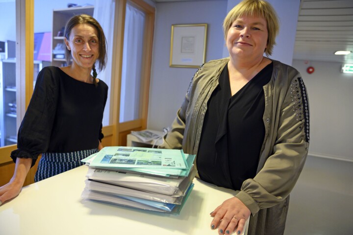 Trude Hansen og Elin Floberghagen i Norsk Presseforbund gleder seg over det nye digitale saksbehandlingssystemet for PFU.