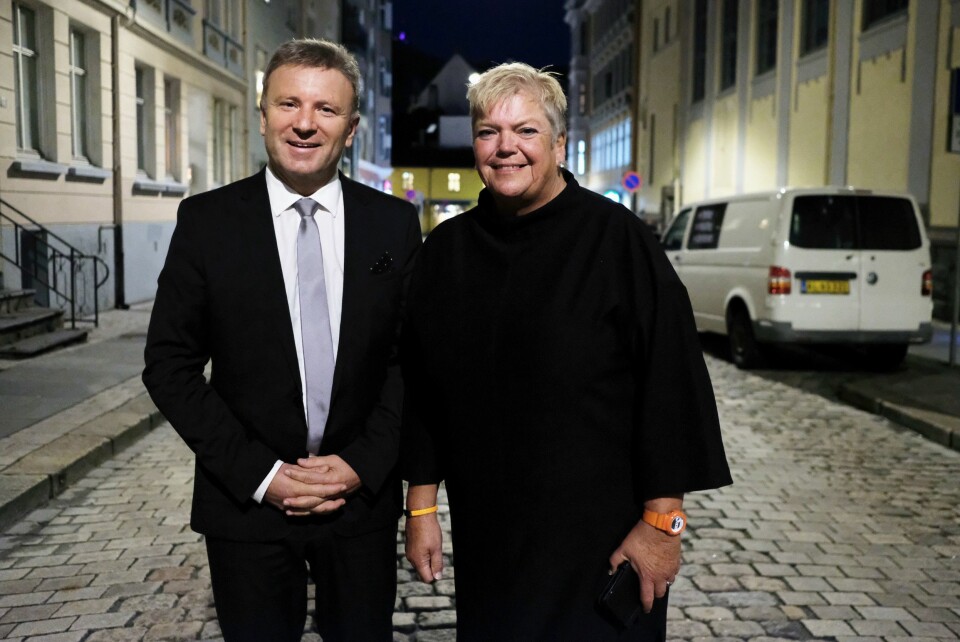 Vebjørn Selbekk, sjefredaktør i Dagen og Anne Gustavsen, nåværende redaktør i KS. Gustavsen overlater redaktøransvaret til Selbekk