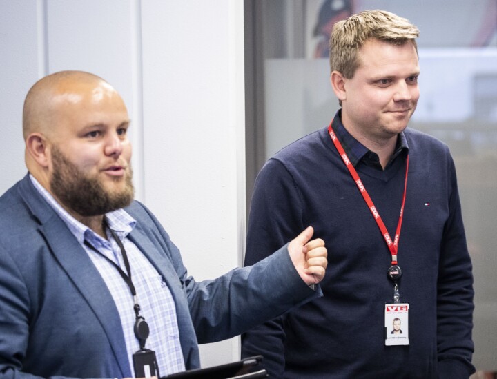 Lars Håkon Grønning blir introdusert som ny nyhetsredaktør i E24 av Gard L Michalsen.