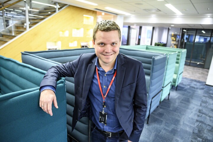 Lars Håkon Grønning skifter arbeidsgiver, men blir værende i samme etasje i Schibsted-huset i Oslo.