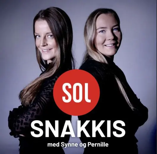 SOL.no-vaktsjefene Synne Elise Solli Sanderud (til venstre) og Pernille Elene Bjørtomt Hunes skal lede den nye nyhetspodkasten. SOL.no-vaktsjefene Synne Elise Solli Sanderud (til venstre) og Pernille Elene Bjørtomt Hunes skal lede den nye nyhetspodkasten.