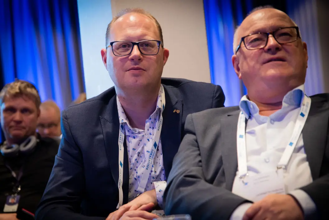 Generalsekretær Tomas Bruvik (t.v.) i Landslaget for lokalaviser (LLA). Her saman med pressepolitisk rådgiver Rune Hetland. Generalsekretær Tomas Bruvik (t.v.) i Landslaget for lokalaviser (LLA). Her saman med pressepolitisk rådgiver Rune Hetland.