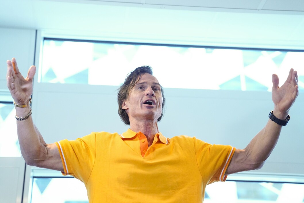 Petter Stordalen takker DN for totalslakten søndag. Petter Stordalen takker DN for totalslakten søndag.