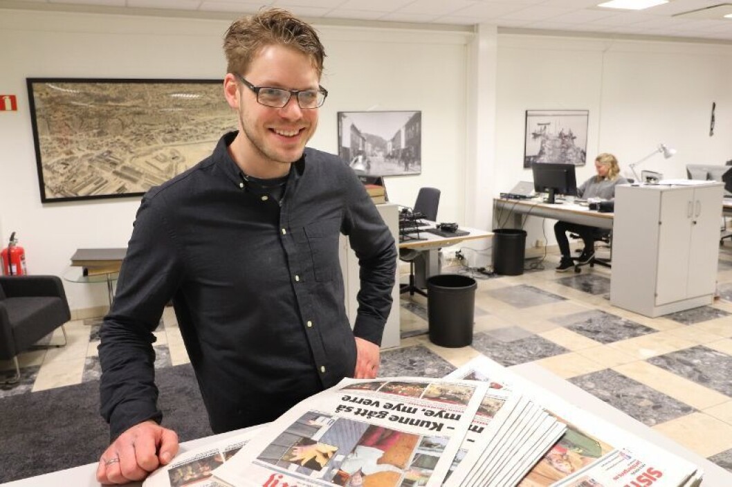 Magnus Franer-Erlingsen (33) er ansatt som ansvarlig redaktør og daglig leder i Sande Avis Magnus Franer-Erlingsen (33) er ansatt som ansvarlig redaktør og daglig leder i Sande Avis