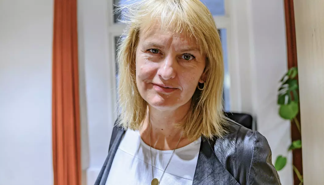 Randi Øgrey er administrerende direktør i Mediebedriftenes Landsforening (MBL). Hun roser deler av regjeringens mediestøttelov, men mener samtidig at flere tiltak må iverksettes.