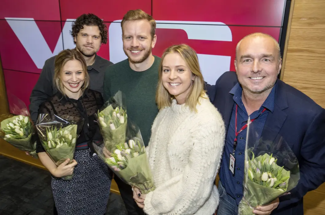 Eirik Borud, Eva-Therese Loo Grøttum, Mathias Jørgensen, Randi Midtskog og Robert Simsøe. Annemor Larsen, som blir ny leder for fotoavdelingen var ikke til stede da bildet ble tatt. Eirik Borud, Eva-Therese Loo Grøttum, Mathias Jørgensen, Randi Midtskog og Robert Simsøe. Annemor Larsen, som blir ny leder for fotoavdelingen var ikke til stede da bildet ble tatt.