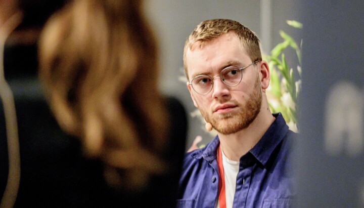 Martin Lægland, iTromsø, leder debatt på Svarte Natta.