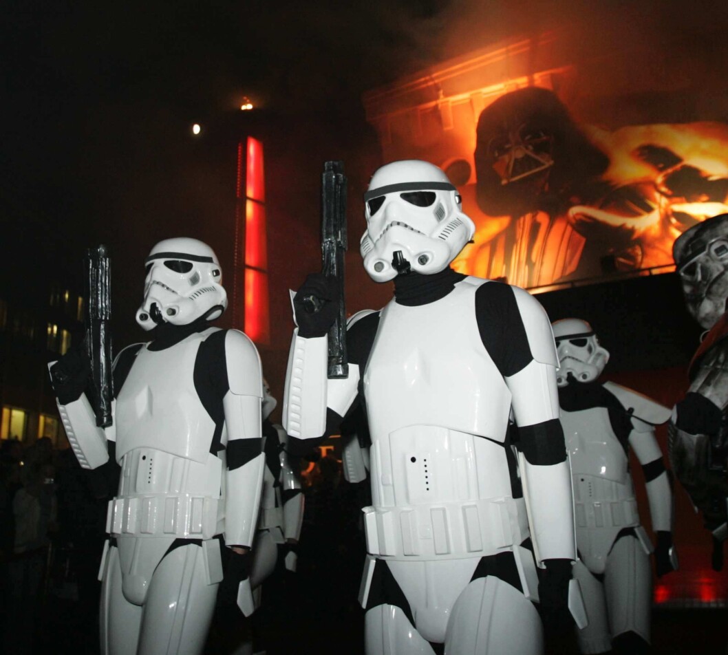 Til sommeren kan du streame alle Stars Wars-filmene og se de ikoniske stormtroppene i sin fulle vigør. Til sommeren kan du streame alle Stars Wars-filmene og se de ikoniske stormtroppene i sin fulle vigør.